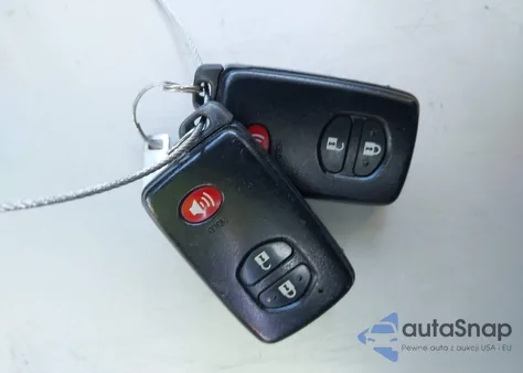 2011 Toyota Prius Two from USA, damaged, VIN JTDKN3DU7B1379004